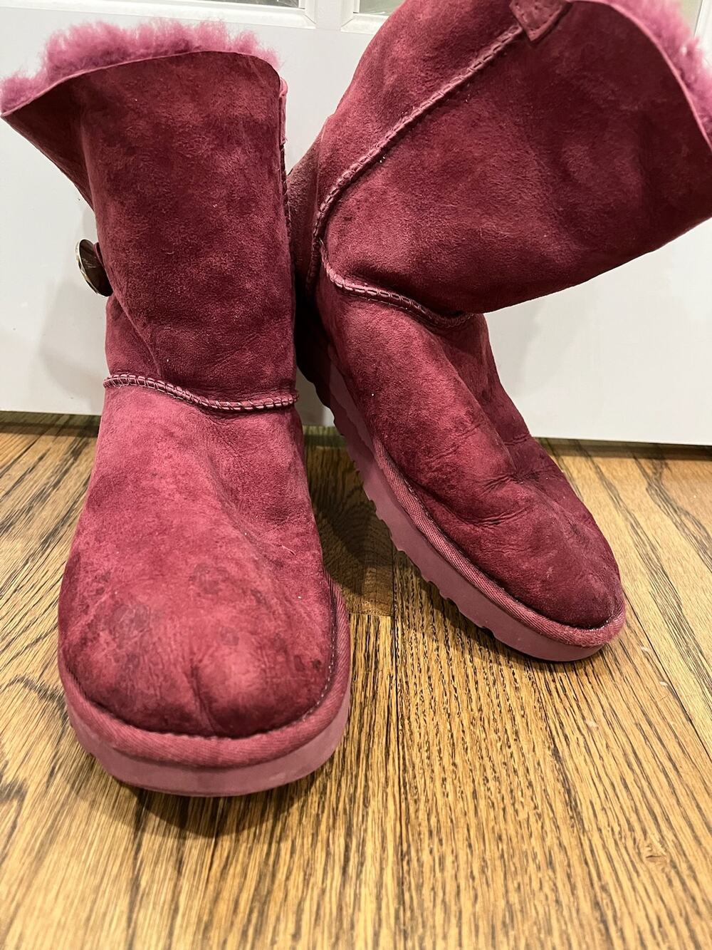 UGG Bailey Button Bling Port Burgundy Swarovski Crystal Boots Women's Sz 8 Cozy